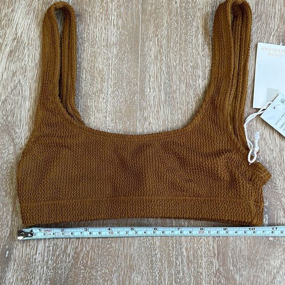 Good American Crinkle Scoop Bra in Bronze Brown 001 Size 00/0 - Picture 4 of 9